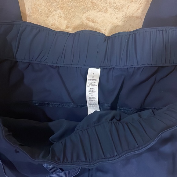 Lululemon joggers - Picture 3 of 3